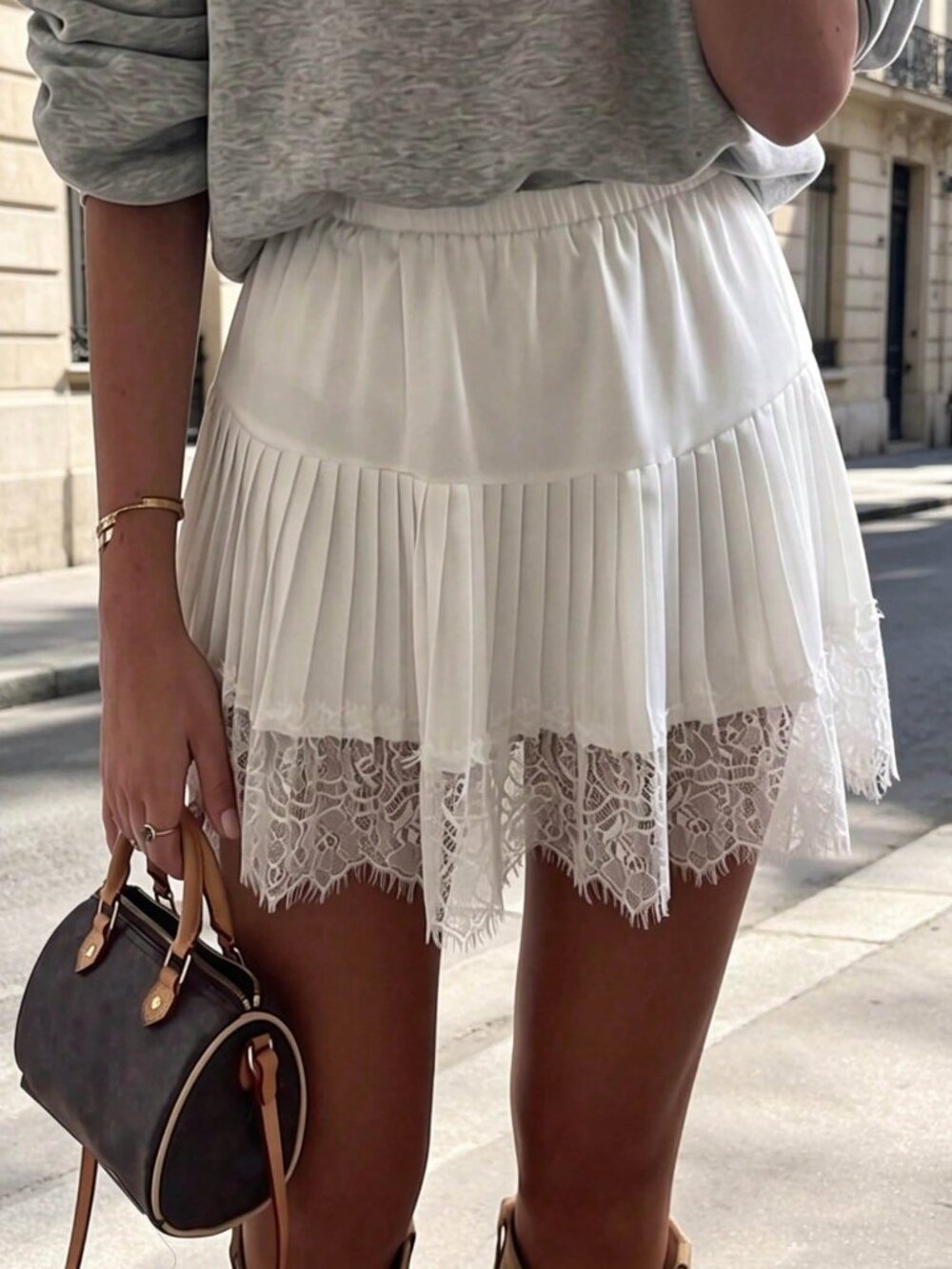 White Casual Women's Loose Short White Natural Mid Waist Pleated Skirt